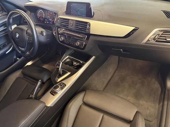 BMW 120i 2.0 16V GASOLINA SPORT 4P AUTOMÁTICO